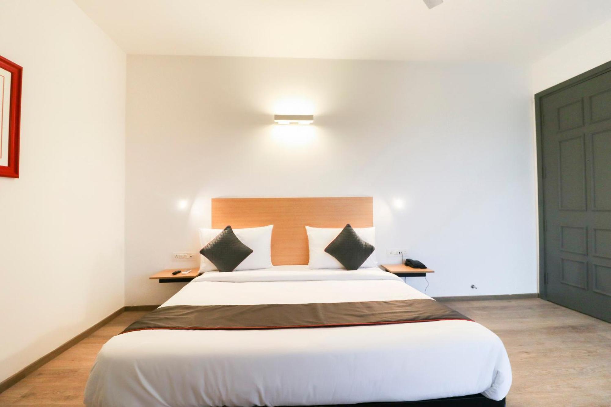 Townhouse Noida Sector 71 Near Iskcon Temple Noida Ξενοδοχείο Indirapuram Εξωτερικό φωτογραφία